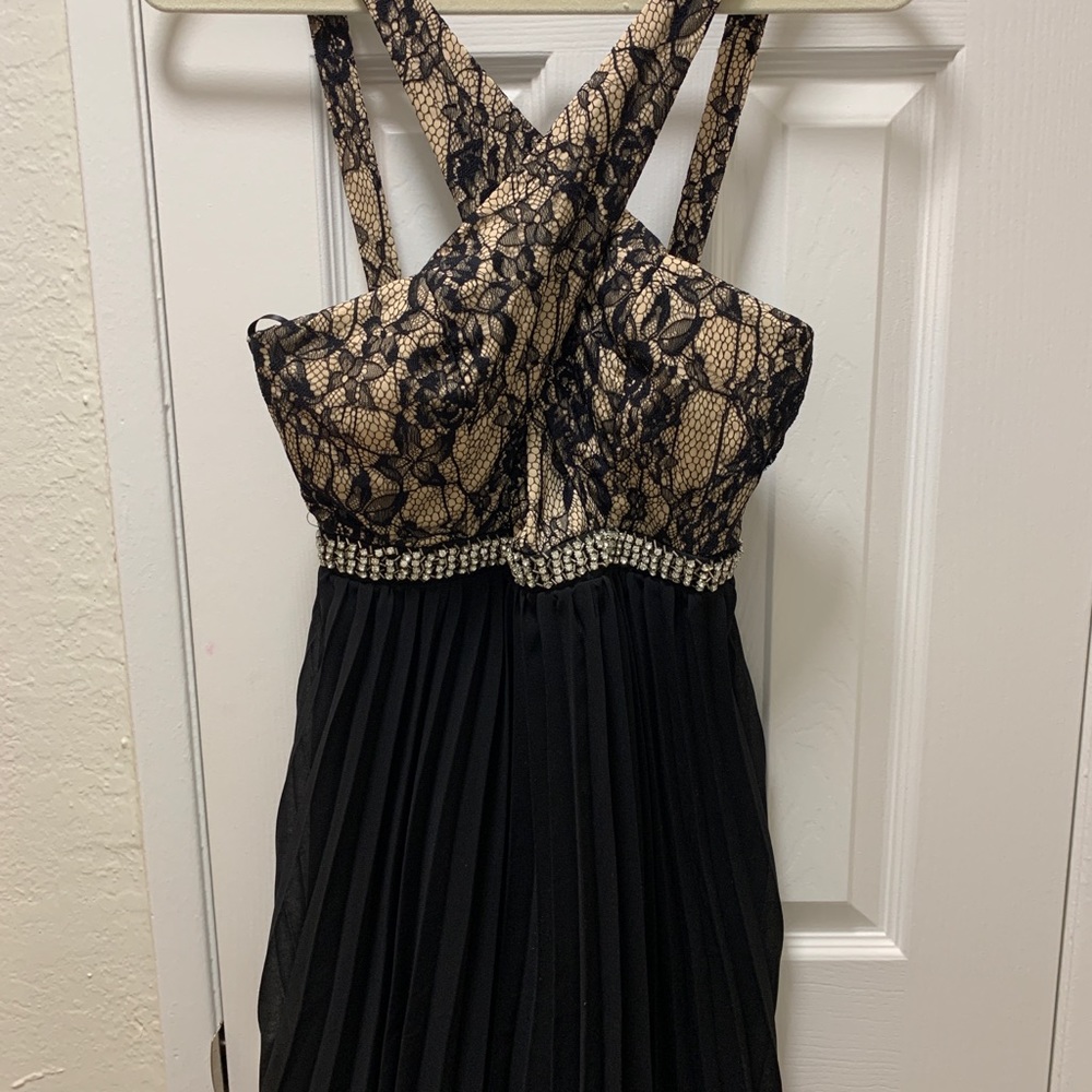 Cocktail Dress w lace and rhinestone detail size S